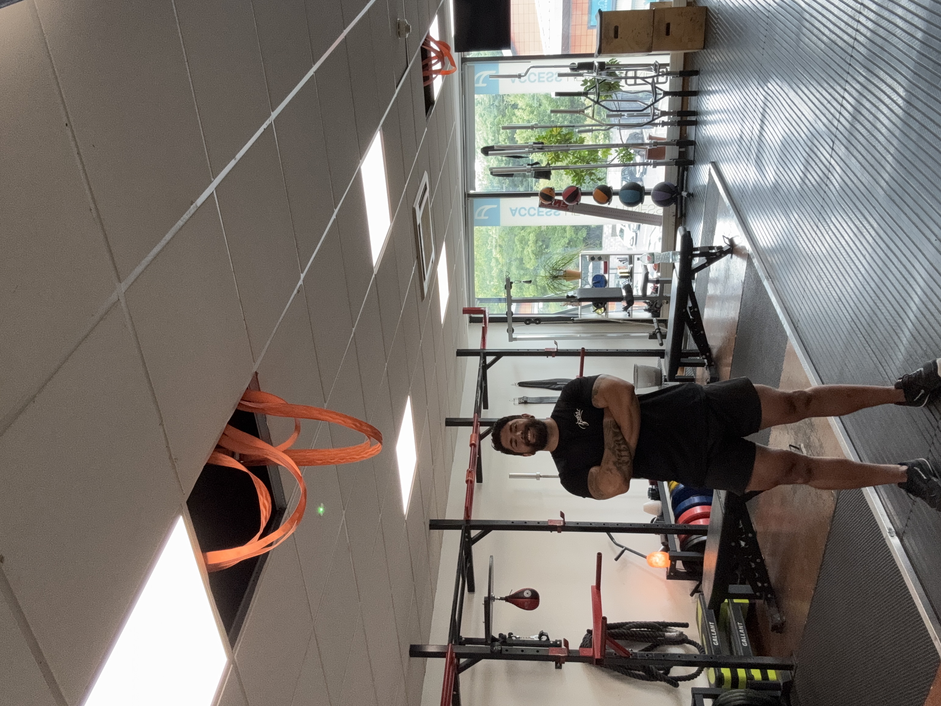 Felipe Barbosa, Booora coach, in the gym